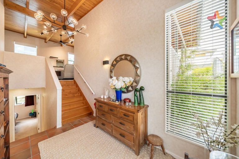 Photo of property in 14a Pekanga Road, Normandale, Lower Hutt, 5010