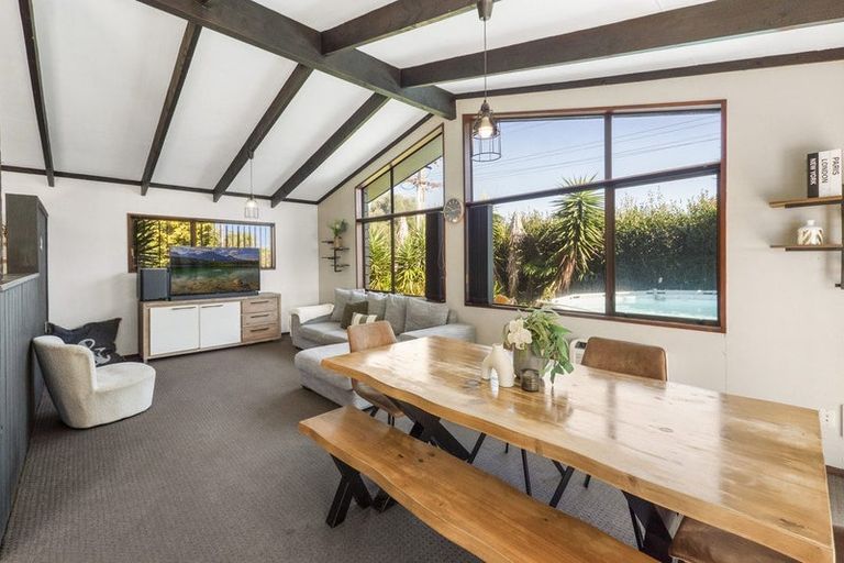 Photo of property in 216 Cambridge Road, Bethlehem, Tauranga, 3110