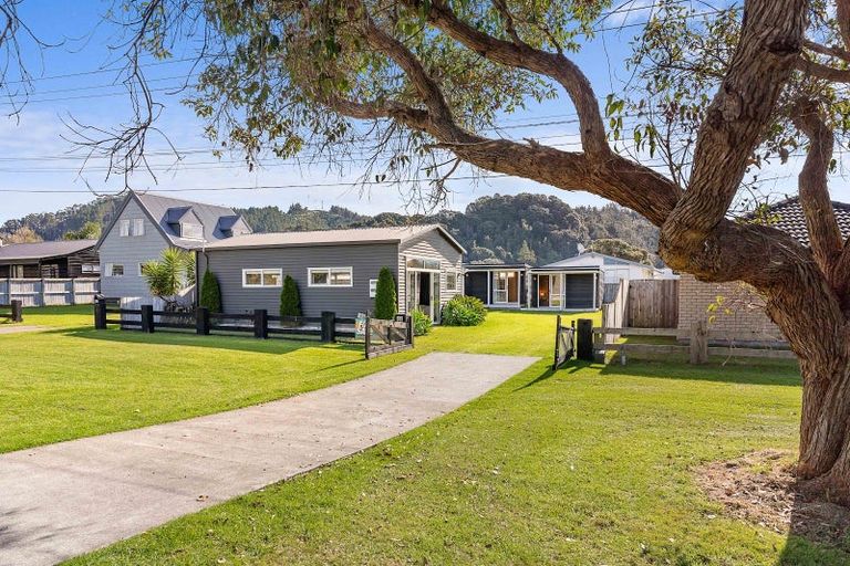 Photo of property in 217 Port Road, Whangamata, 3620