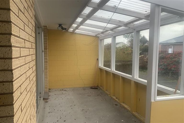 Photo of property in 2/26 Gladson Avenue, Sockburn, Christchurch, 8042