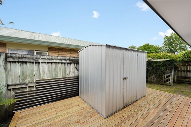 Photo of property in 37 Bouverie Crescent, Flagstaff, Hamilton, 3210