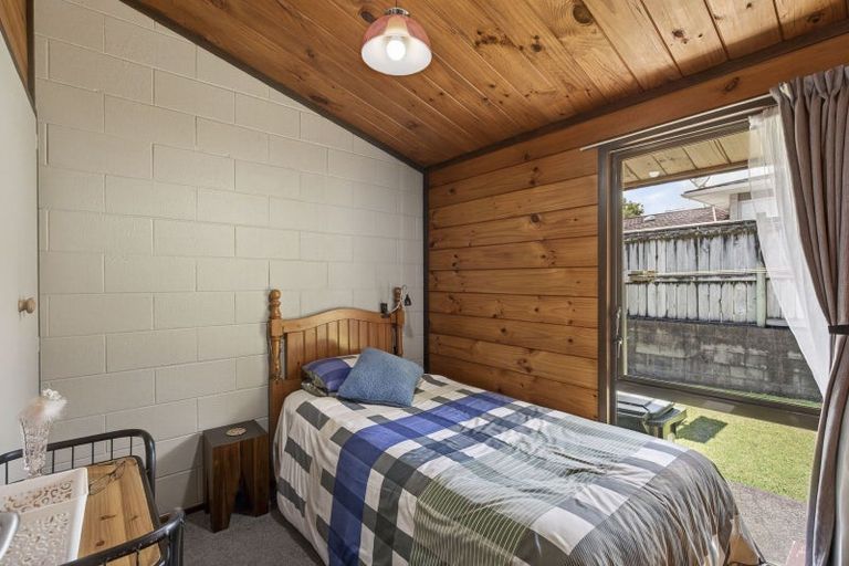 Photo of property in 14a Ambury Place, Merrilands, New Plymouth, 4312