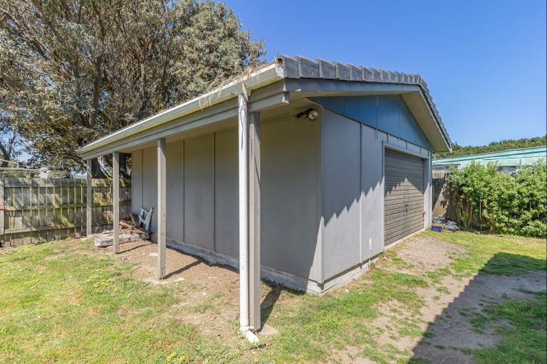 Photo of property in 20 Rua Avenue, Waitarere Beach, Levin, 5510