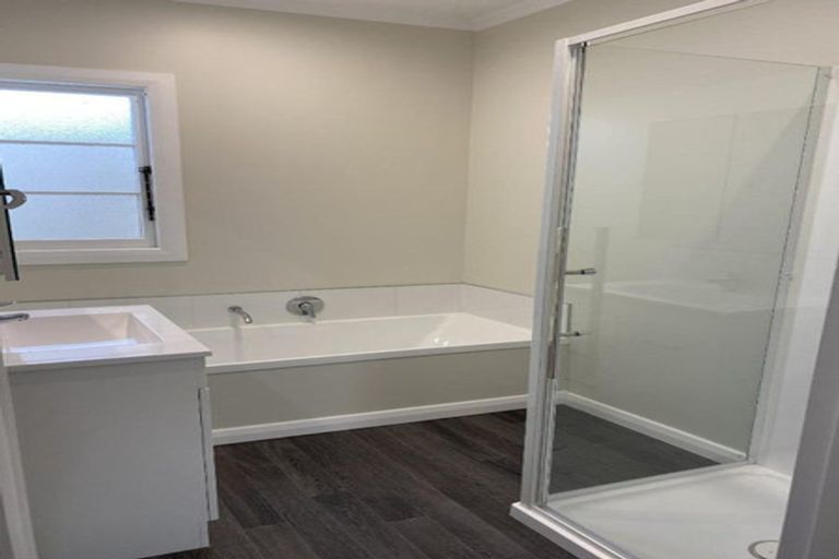 Photo of property in 3 Maratahu Street, Westown, New Plymouth, 4310