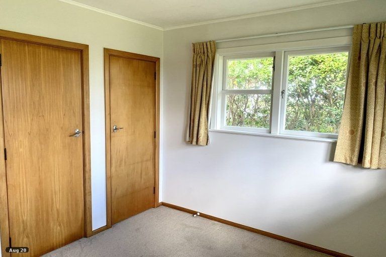 Photo of property in 8 Speedy Crescent, Hillcrest, Auckland, 0627