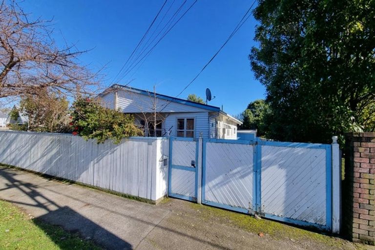 Photo of property in 331 Waiwhetu Road, Fairfield, Lower Hutt, 5011