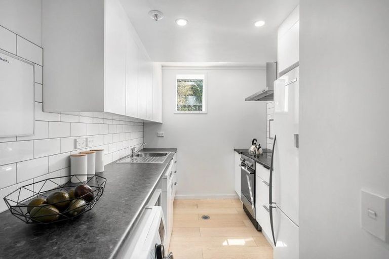 Photo of property in Quantum On Thorndon Quay, 3/163e Thorndon Quay, Pipitea, Wellington, 6011