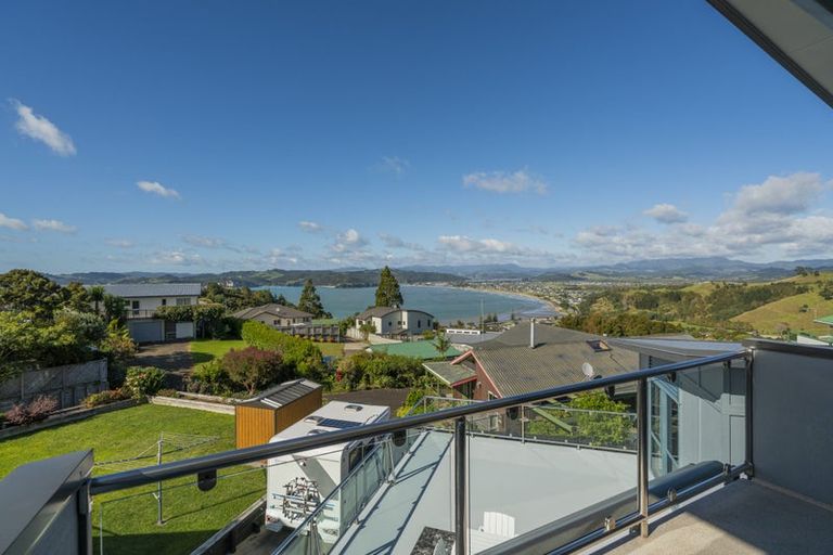 Photo of property in 103 Centennial Drive, Whitianga, 3510