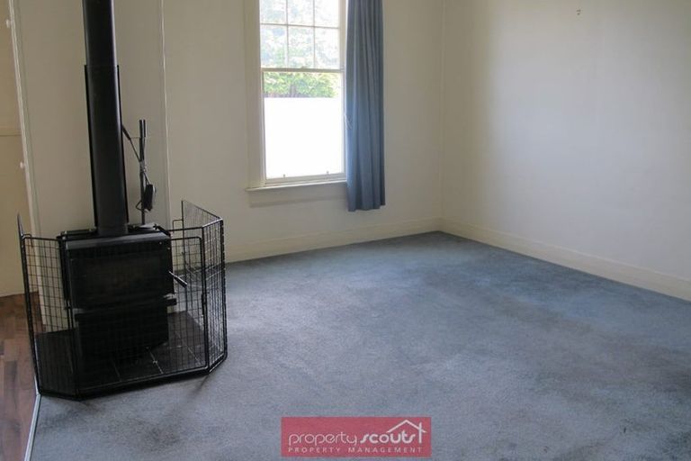 Photo of property in 37 Macandrew Road, South Dunedin, Dunedin, 9012