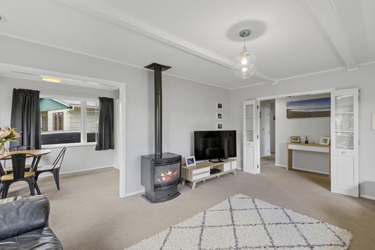 Photo of property in 9 Bonnie Glen Crescent, Ebdentown, Upper Hutt, 5018