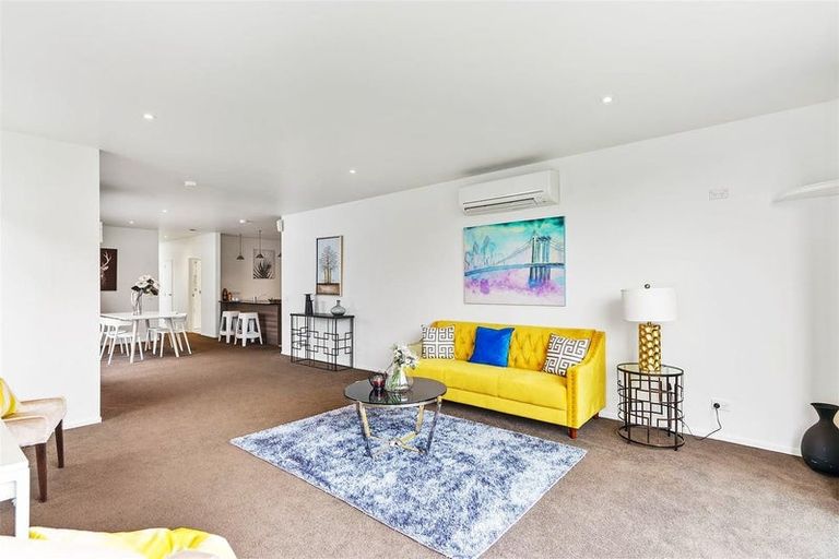 Photo of property in 9 Lieutenant Lane, Papakura, 2110