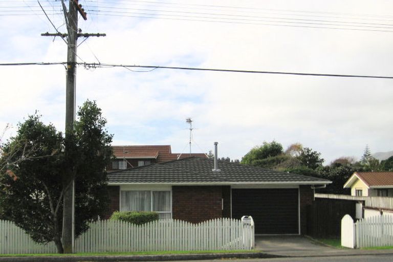 Photo of property in 263 Te Moana Road, Waikanae, 5036