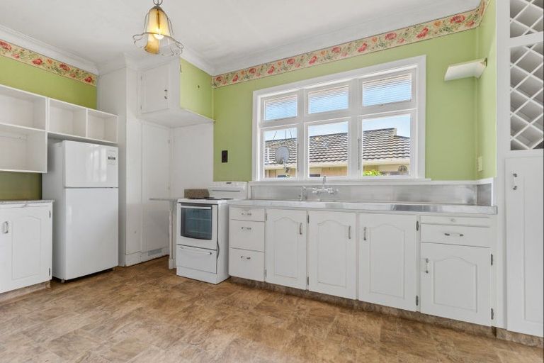 Photo of property in 3 Clark Street, Levin, 5510