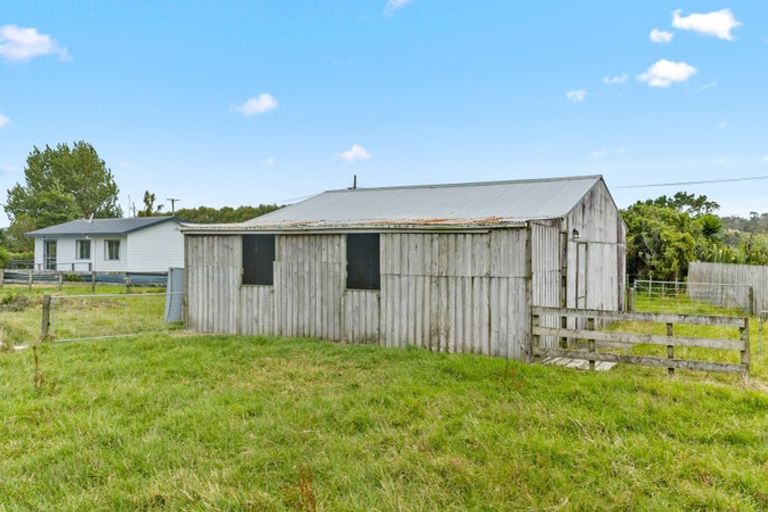 Photo of property in 331 South Head Road, South Head, Helensville, 0874