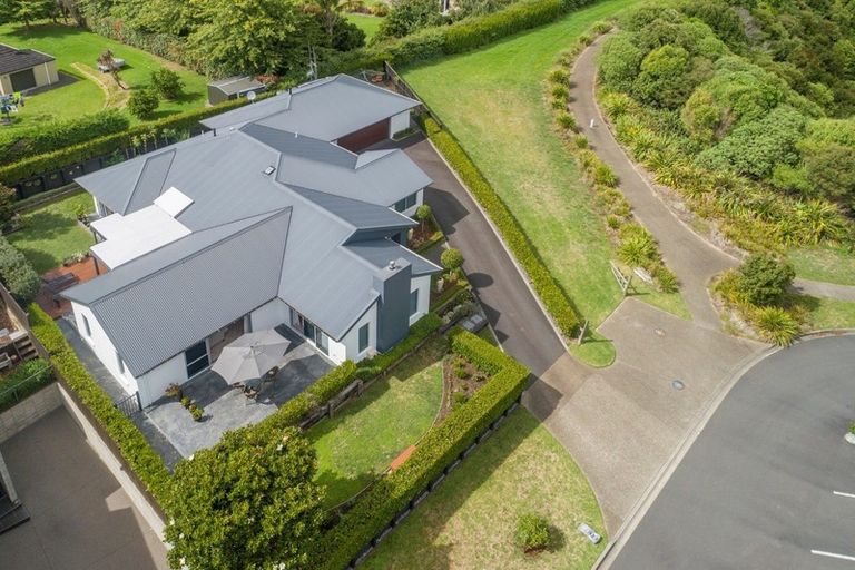 Photo of property in 77 Rexford Heights, Pyes Pa, Tauranga, 3112