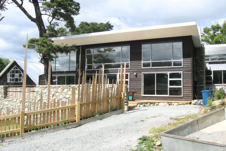Photo of property in 27 Carlow Grove, Birchville, Upper Hutt, 5018
