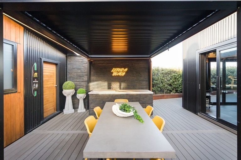 Photo of property in 5 Te Kiri Street, Himatangi Beach, Foxton, 4891