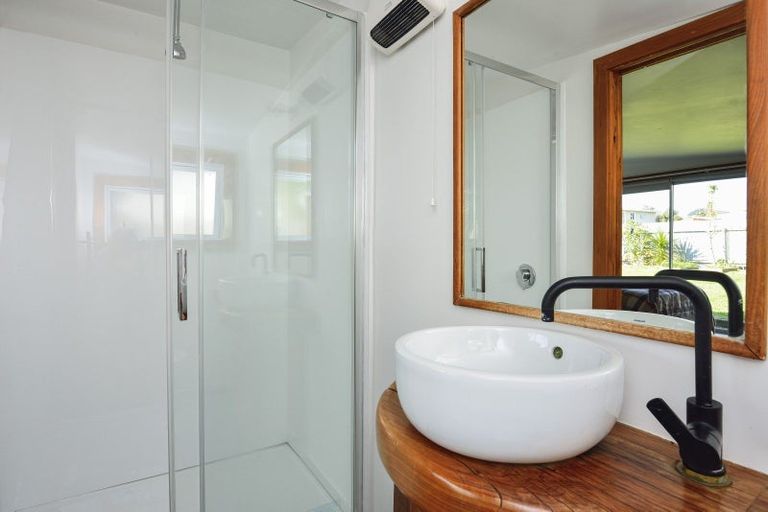 Photo of property in 10 Kuku Avenue, Mahia, Nuhaka, 4198