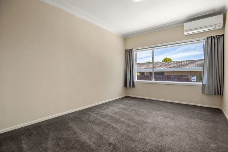 Photo of property in 3/23 Grande Vue Road, Hillpark, Auckland, 2102