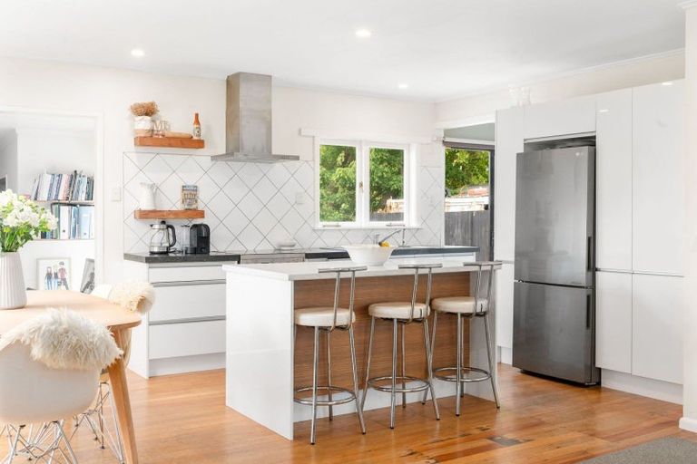 Photo of property in 38 Urlich Avenue, Melville, Hamilton, 3206