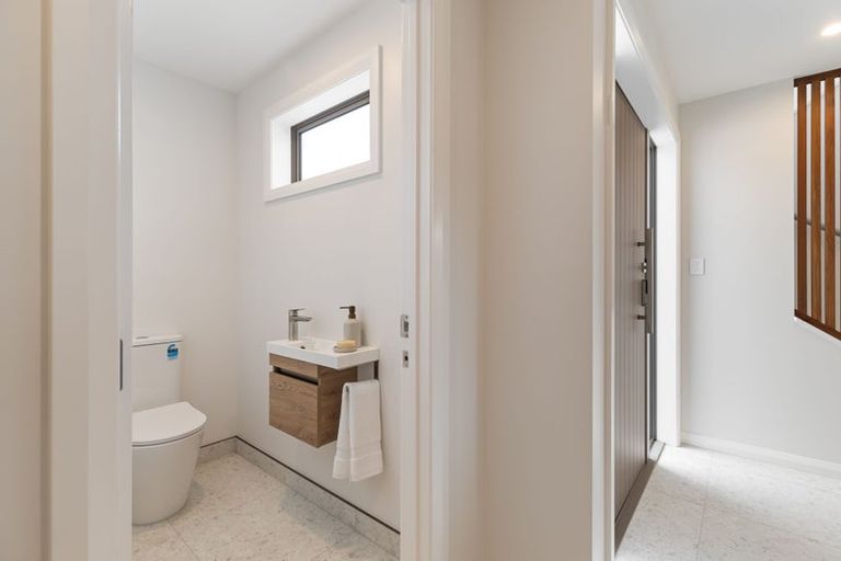 Photo of property in 10 Mangatainoka Lane, Awapuni, 4412