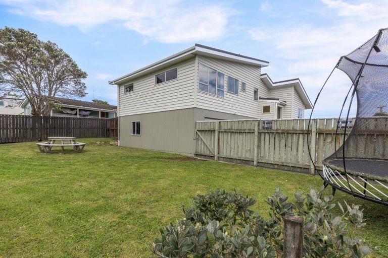Photo of property in 56 Herewini Street, Titahi Bay, Porirua, 5022