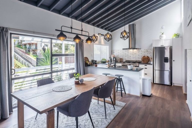 Photo of property in 42 Weggery Drive, Waikanae Beach, Waikanae, 5036