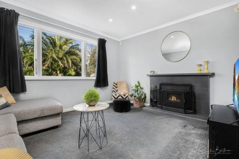 Photo of property in 1/27 Kelvin Road, Papakura, 2110