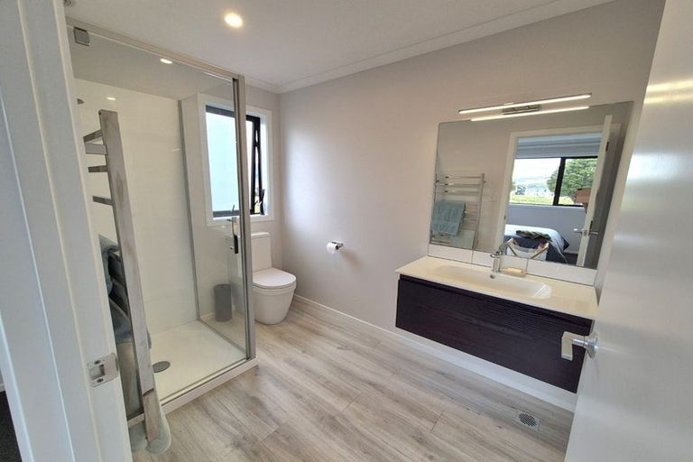 Photo of property in 60 Mawai Hakona Drive, Wallaceville, Upper Hutt, 5018