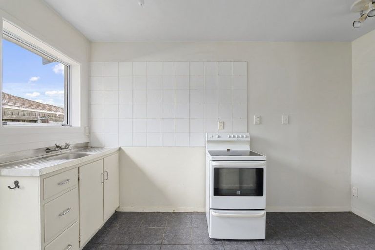 Photo of property in 2/17 Brake Street, Upper Riccarton, Christchurch, 8041