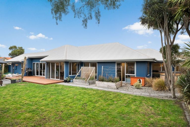 Photo of property in 105 Kotuku Crescent, Woolston, Christchurch, 8023