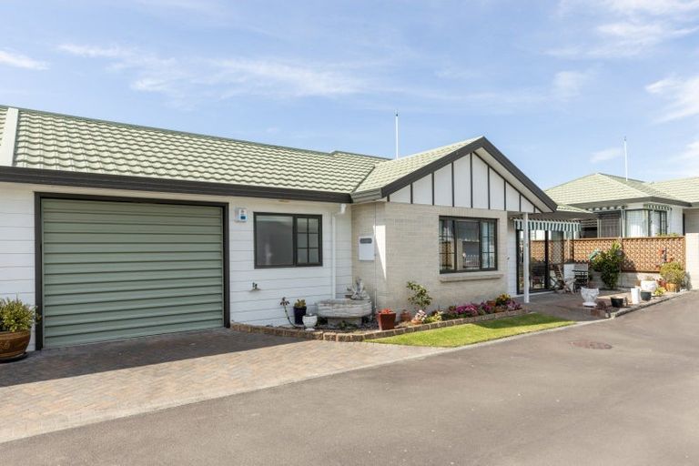 Photo of property in 2a Spriggs Crescent, Greenmeadows, Napier, 4112