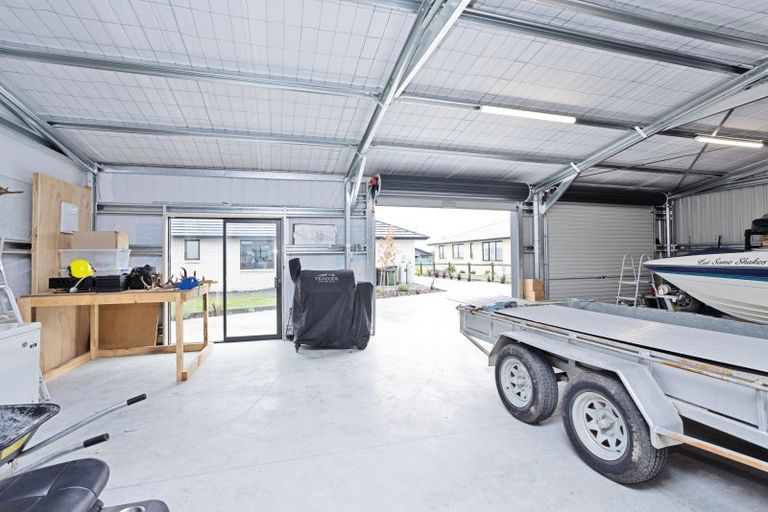 Photo of property in 12 Pegasus Place, Seaward Bush, Invercargill, 9812