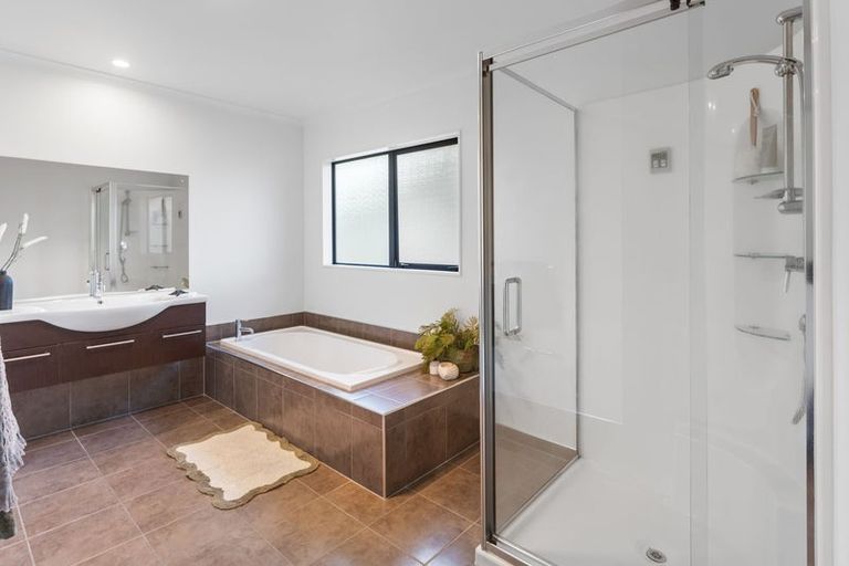 Photo of property in 26 Cottonwood Close, Paraparaumu Beach, Paraparaumu, 5032