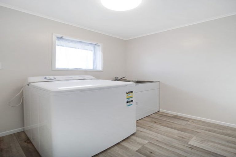 Photo of property in 46 Cottingham Crescent, Mangere East, Auckland, 2024