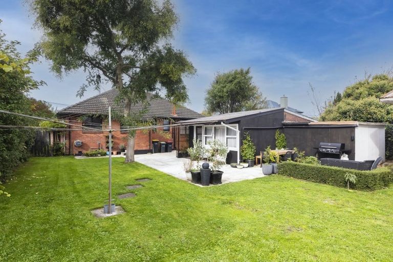 Photo of property in 1 Eden Place, Bryndwr, Christchurch, 8053