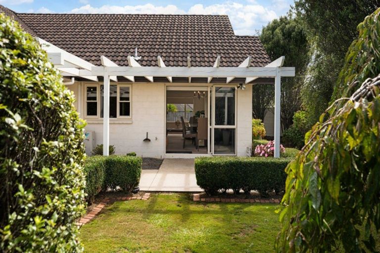 Photo of property in 19 Aufidius Place, Pukekohe, 2120