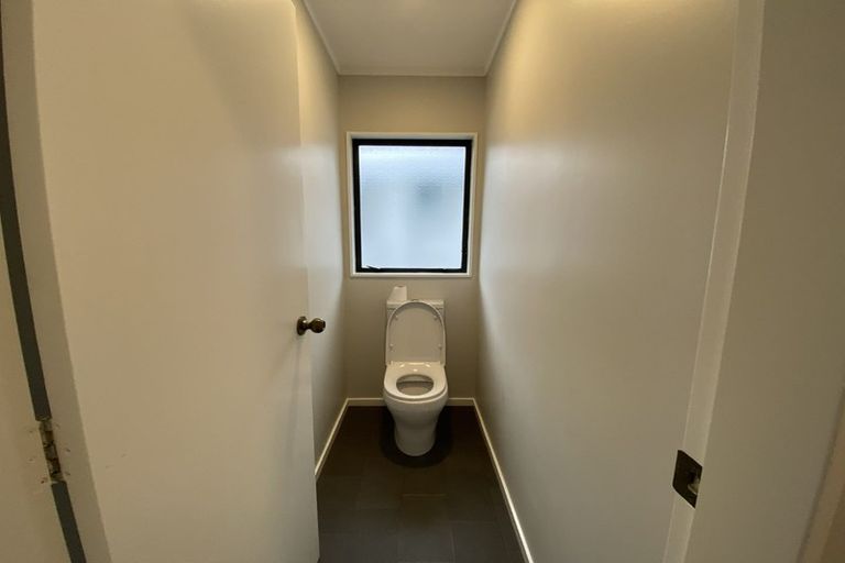 Photo of property in 5/60 Broderick Road, Johnsonville, Wellington, 6037