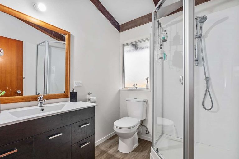 Photo of property in 1/80a Woodglen Road, Glen Eden, Auckland, 0602