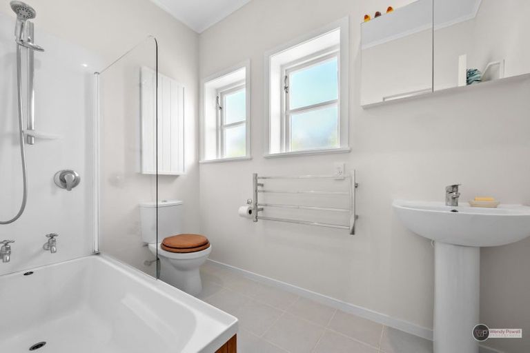 Photo of property in 1/49 Trafalgar Street, Waterloo, Lower Hutt, 5011