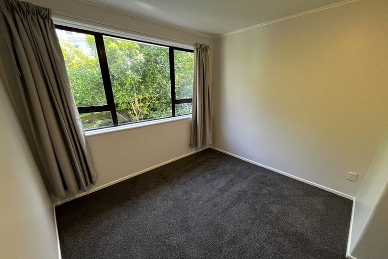 Photo of property in 25 Hiwi Crescent, Titahi Bay, Porirua, 5022