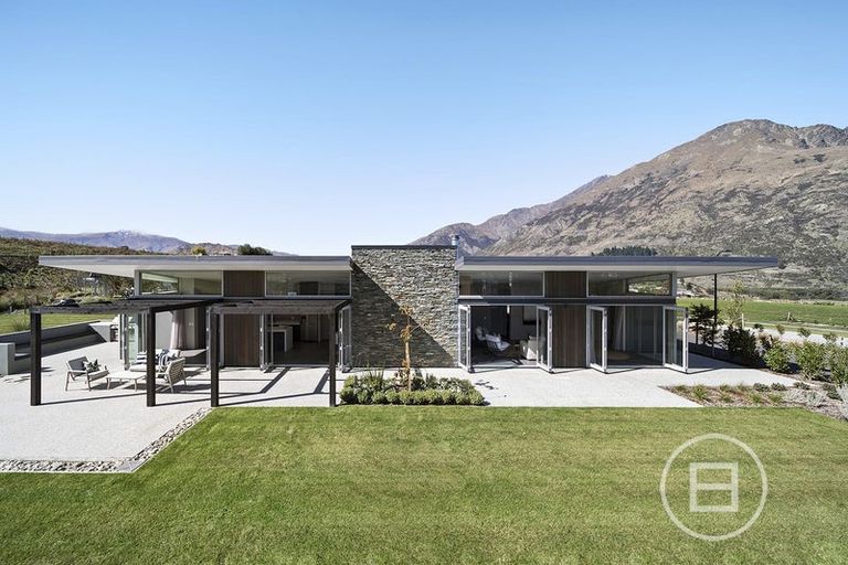 Photo of property in 8 Kahiwi Drive, Lower Shotover, Queenstown, 9304