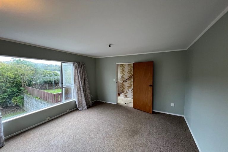 Photo of property in 11 Tralee Place, Johnsonville, Wellington, 6037
