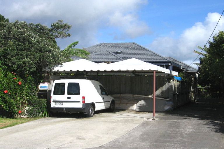 Photo of property in 726 Te Atatu Road, Te Atatu Peninsula, Auckland, 0610