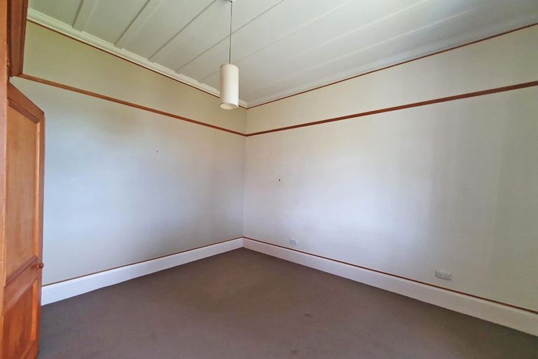 Photo of property in 83 Meeanee Road, Taradale, Napier, 4112