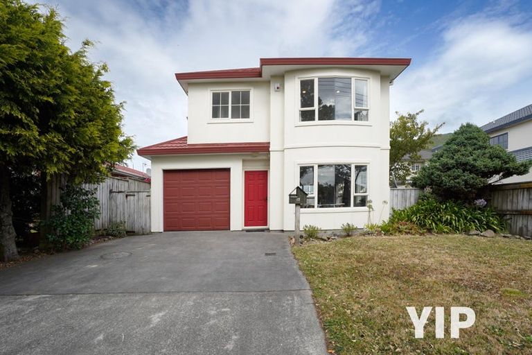 Photo of property in 17 Sim Street, Johnsonville, Wellington, 6037