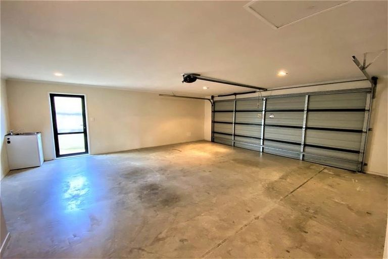 Photo of property in 487 Te Irirangi Drive, Flat Bush, Auckland, 2013
