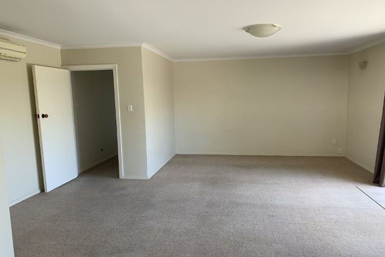 Photo of property in 10 Beatrice Place, Avonhead, Christchurch, 8042