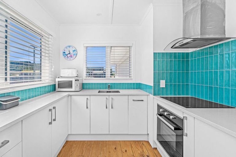 Photo of property in 207a The Square, Whangamata, 3620