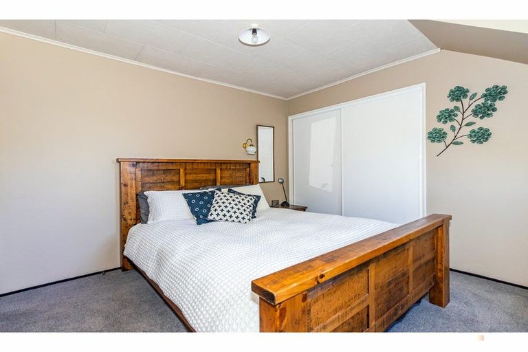 Photo of property in 30 Forest Road, Geraldine, 7930